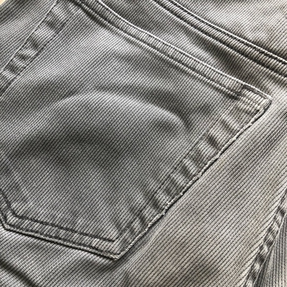 Uniqlo Gray Cropped Straight-Leg Jeans Women’s - Picture 13 of 14